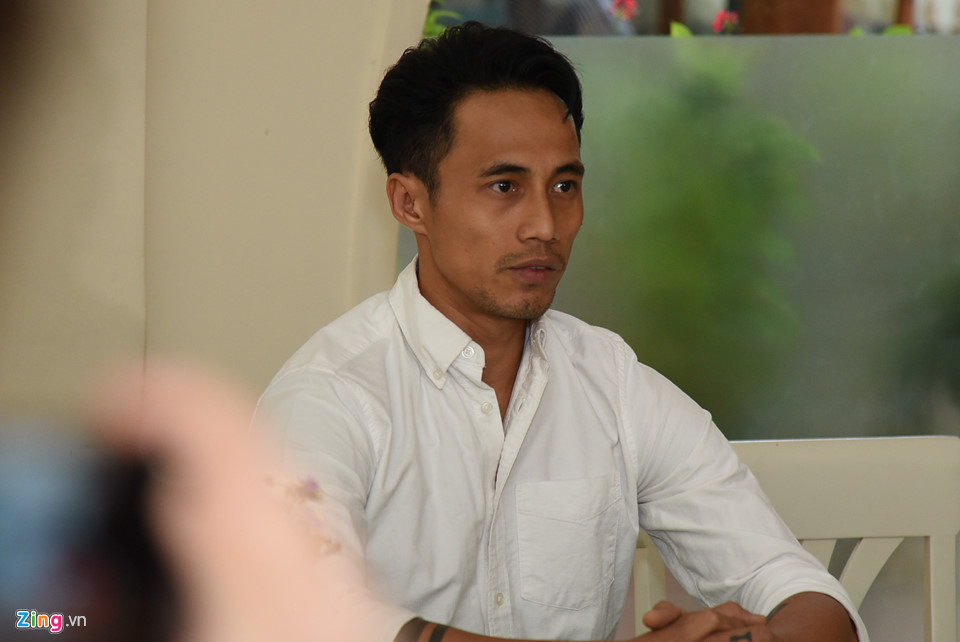 Hình ảnh tiều tụy, suy sụp của Phạm Anh Khoa trong buổi xin lỗi